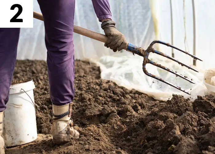 Tâche n°2 décembre au jardin : Enrichir le sol du potager